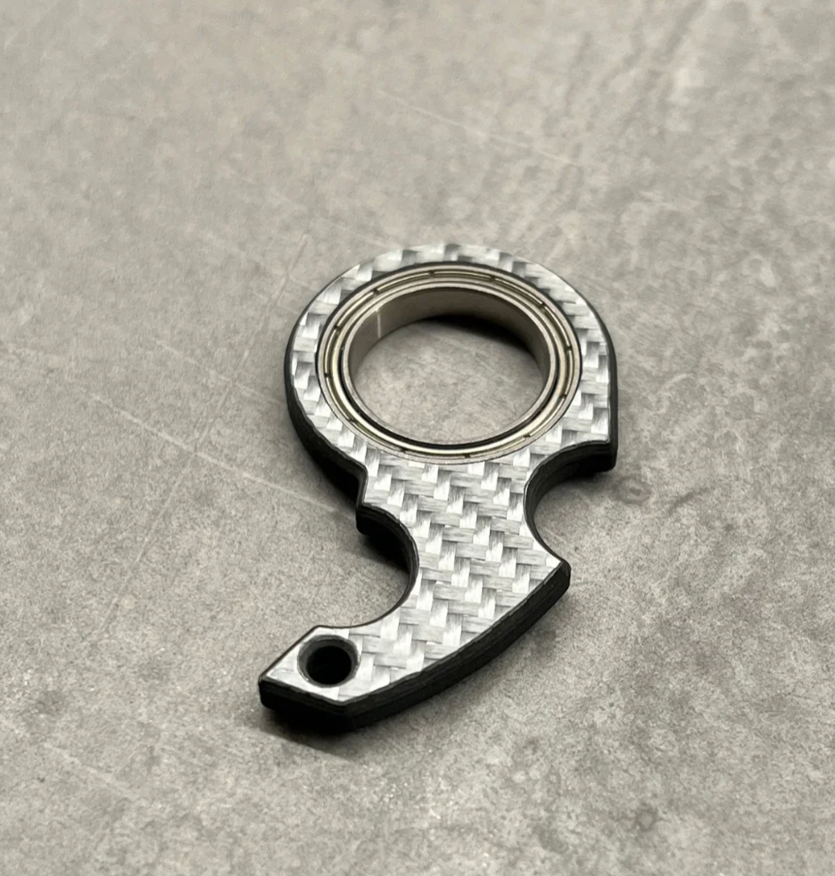 Llavero spinner fibra de carbono
